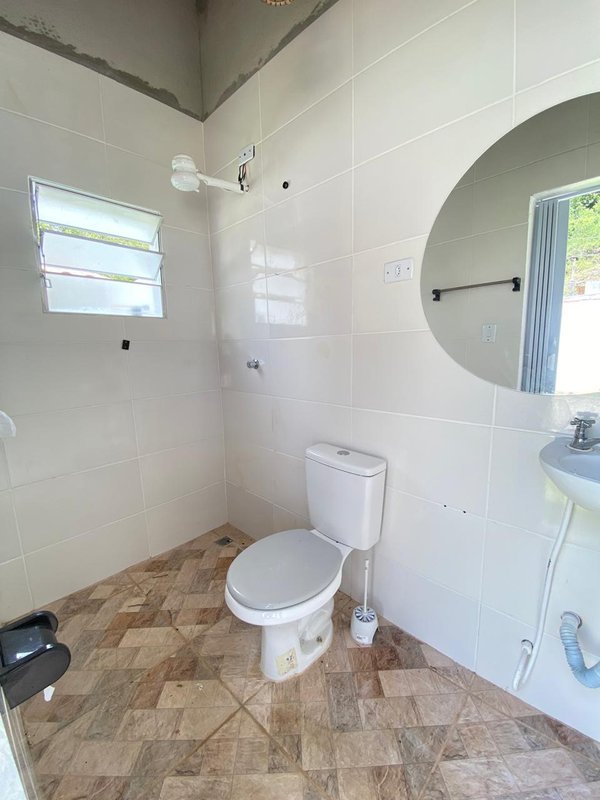 🏡 Ed&iacute;cula &agrave; venda no Massagua&ccedil;u  Caraguatatuba - 