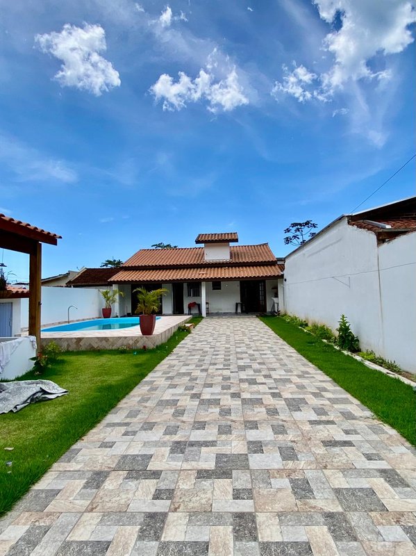 🏡 Ed&iacute;cula &agrave; venda no Massagua&ccedil;u  Caraguatatuba - 