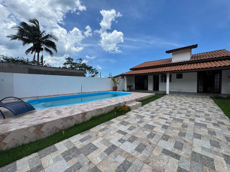 🏡 Ed&iacute;cula &agrave; venda no Massagua&ccedil;u  Caraguatatuba - 