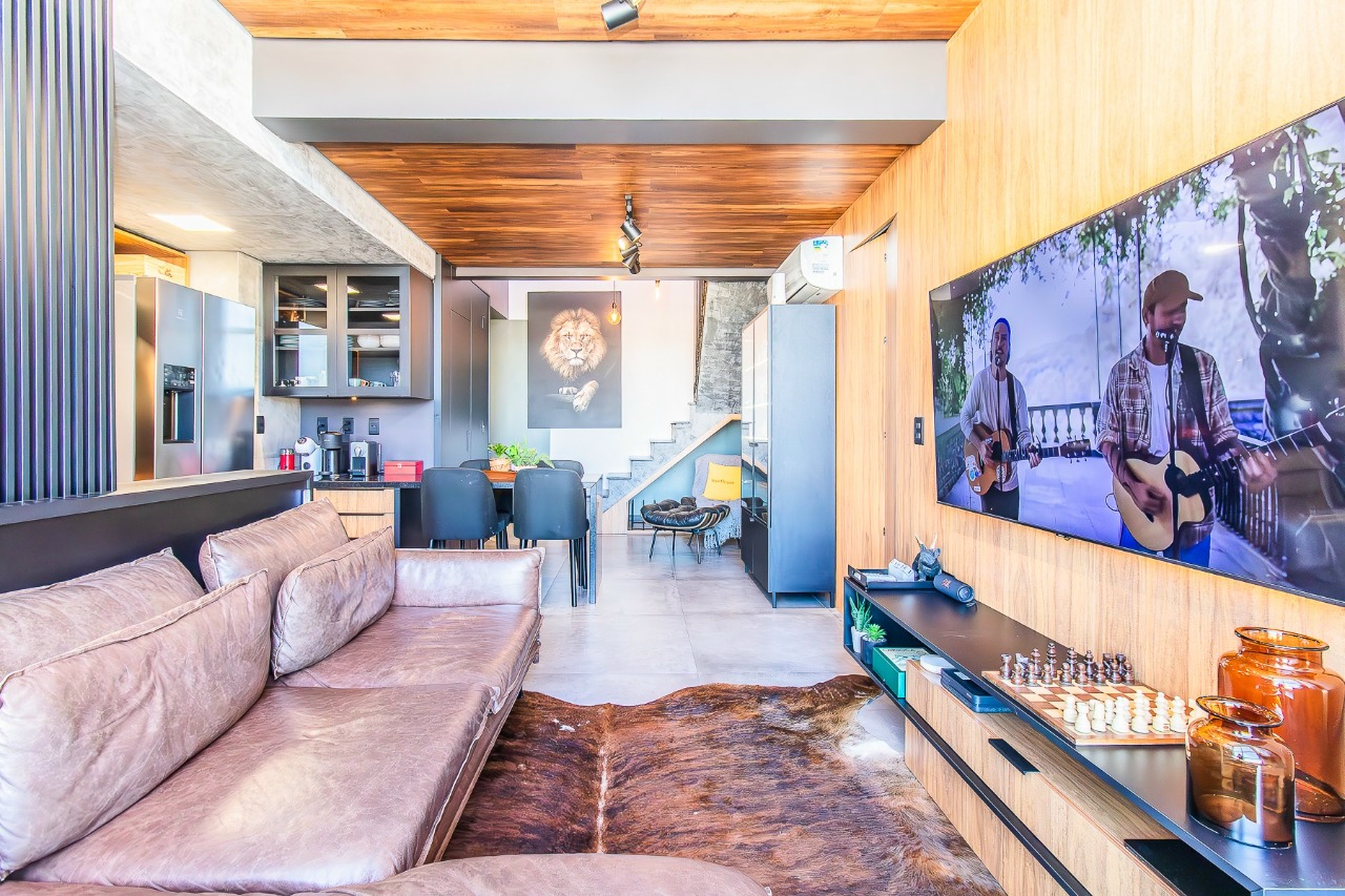 R$ 1.495.000 - COBERTURA DUPLEX - MOBILIADA - 129M2 - 2 SU&Iacute;TES - VISTA - INFRA - 2 VAGAS Rua Doutor Veridiano Farias Porto Alegre - 