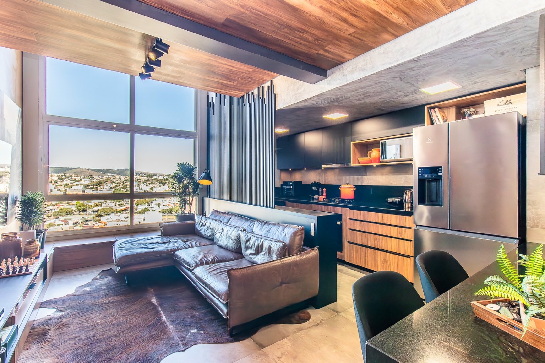 R$ 1.495.000 - COBERTURA DUPLEX - MOBILIADA - 129M2 - 2 SU&Iacute;TES - VISTA - INFRA - 2 VAGAS Rua Doutor Veridiano Farias Porto Alegre - 