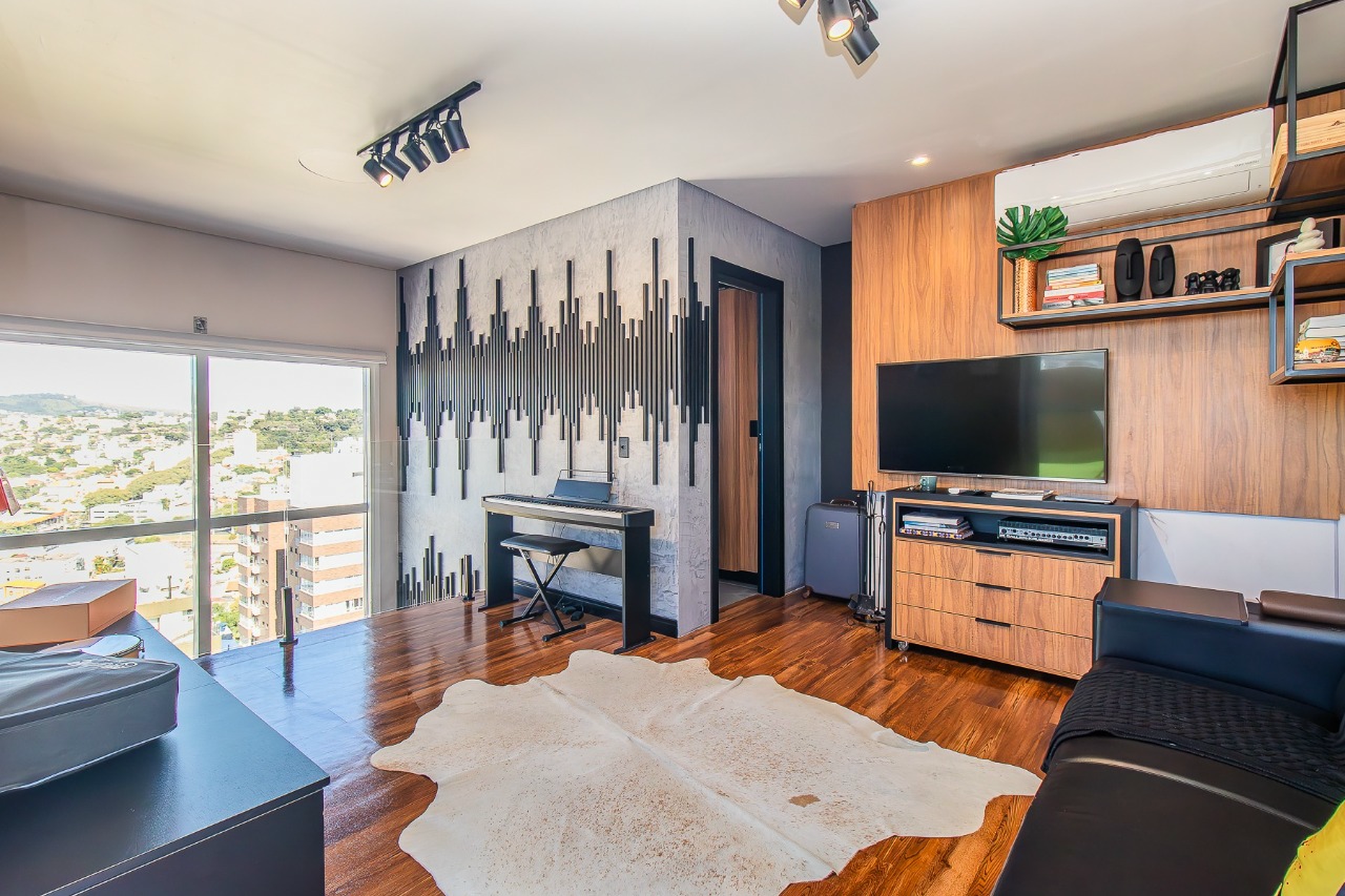 R$ 1.495.000 - COBERTURA DUPLEX - MOBILIADA - 129M2 - 2 SU&Iacute;TES - VISTA - INFRA - 2 VAGAS Rua Doutor Veridiano Farias Porto Alegre - 