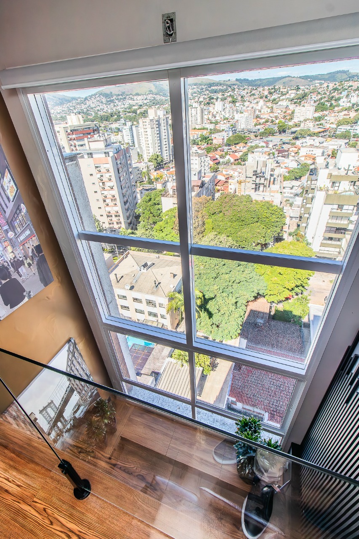 R$ 1.495.000 - COBERTURA DUPLEX - MOBILIADA - 129M2 - 2 SU&Iacute;TES - VISTA - INFRA - 2 VAGAS Rua Doutor Veridiano Farias Porto Alegre - 