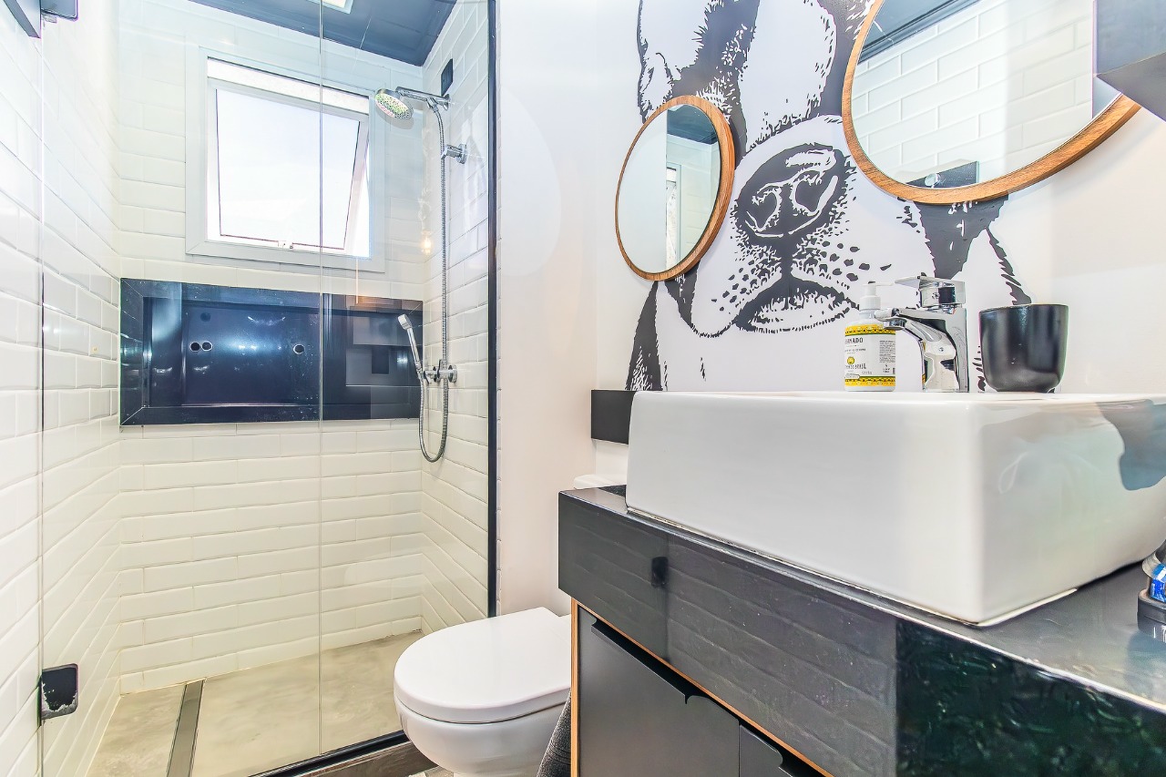 R$ 1.495.000 - COBERTURA DUPLEX - MOBILIADA - 129M2 - 2 SU&Iacute;TES - VISTA - INFRA - 2 VAGAS Rua Doutor Veridiano Farias Porto Alegre - 