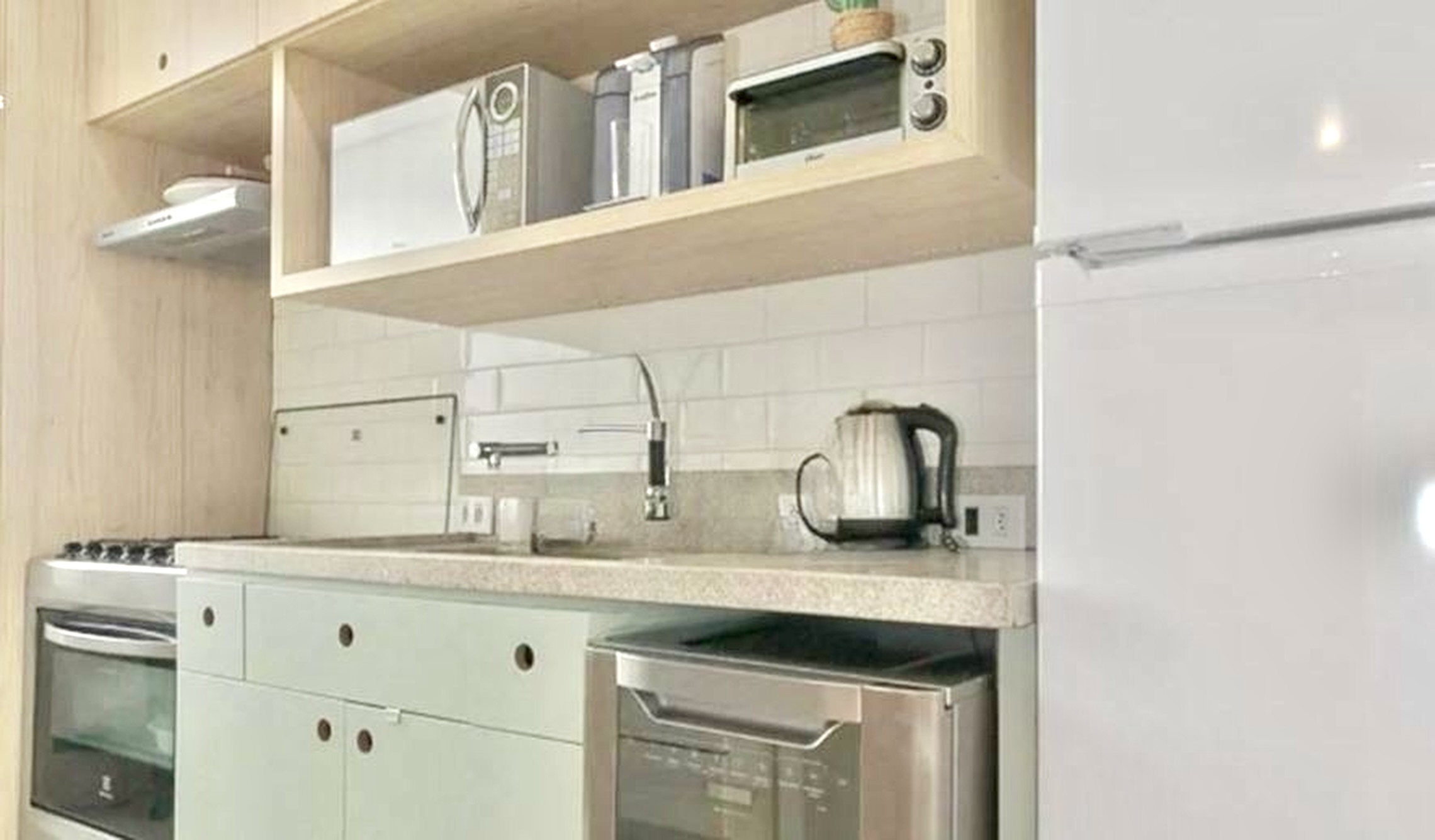 R$ 450.000 - PORTEIRA FECHADA - APARTAMENTO - 49M2 - 1 DORM - ELEVADOR Rua Fernandes Vieira Porto Alegre - 