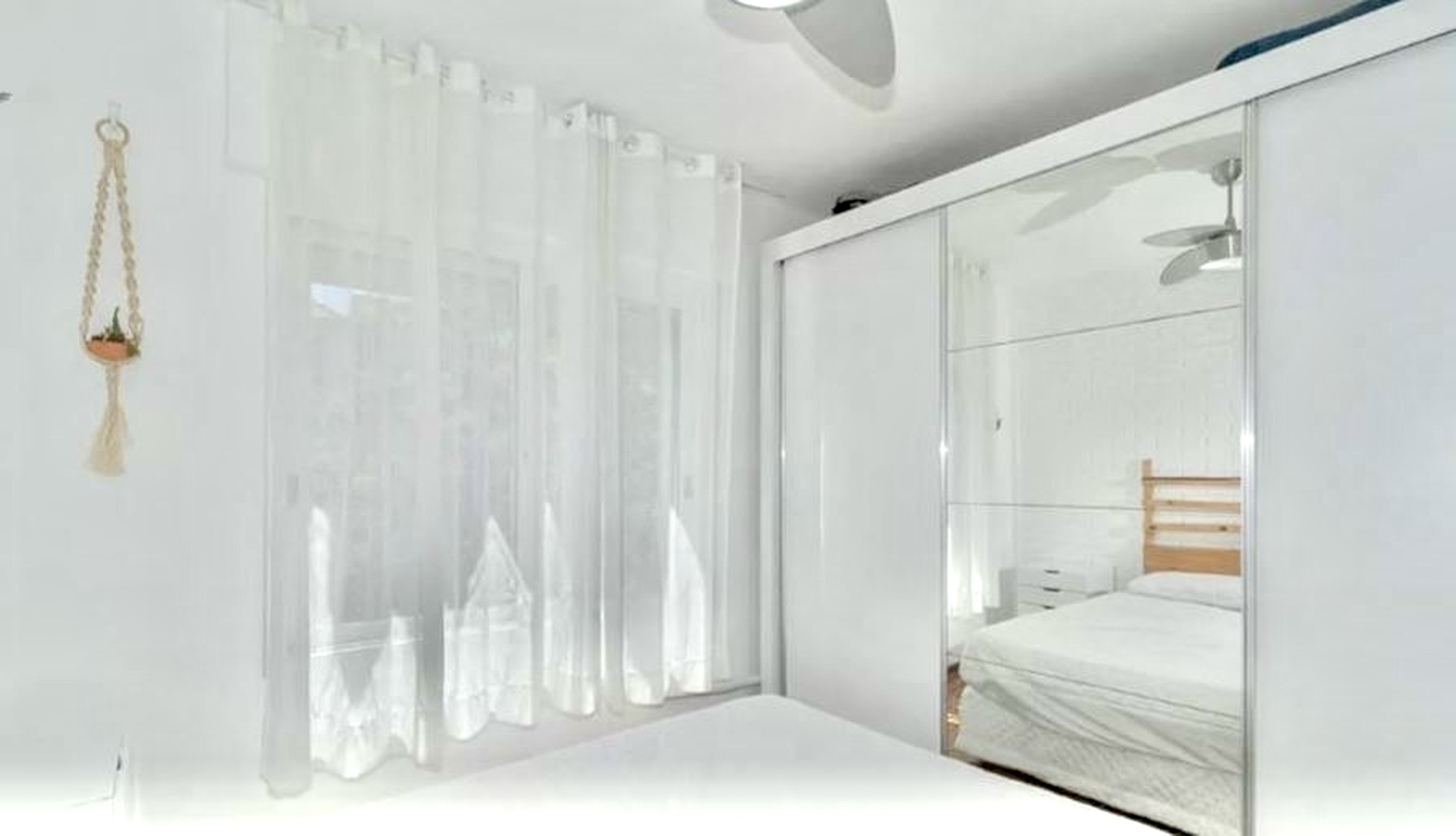 R$ 450.000 - PORTEIRA FECHADA - APARTAMENTO - 49M2 - 1 DORM - ELEVADOR Rua Fernandes Vieira Porto Alegre - 