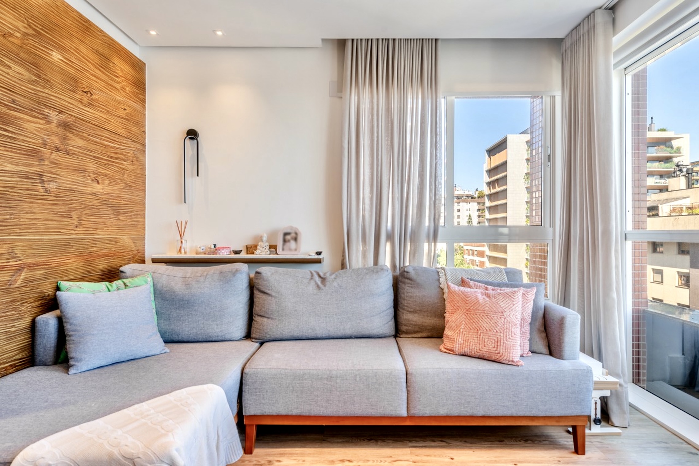 R$ 1.495.000 - &Aacute;PICE - APARTAMENTO - MOBILIADO - ANDAR ALTO - 97M2 - 2 DORM - 2 VAGAS Rua Doutor Freire Alemão Porto Alegre - 