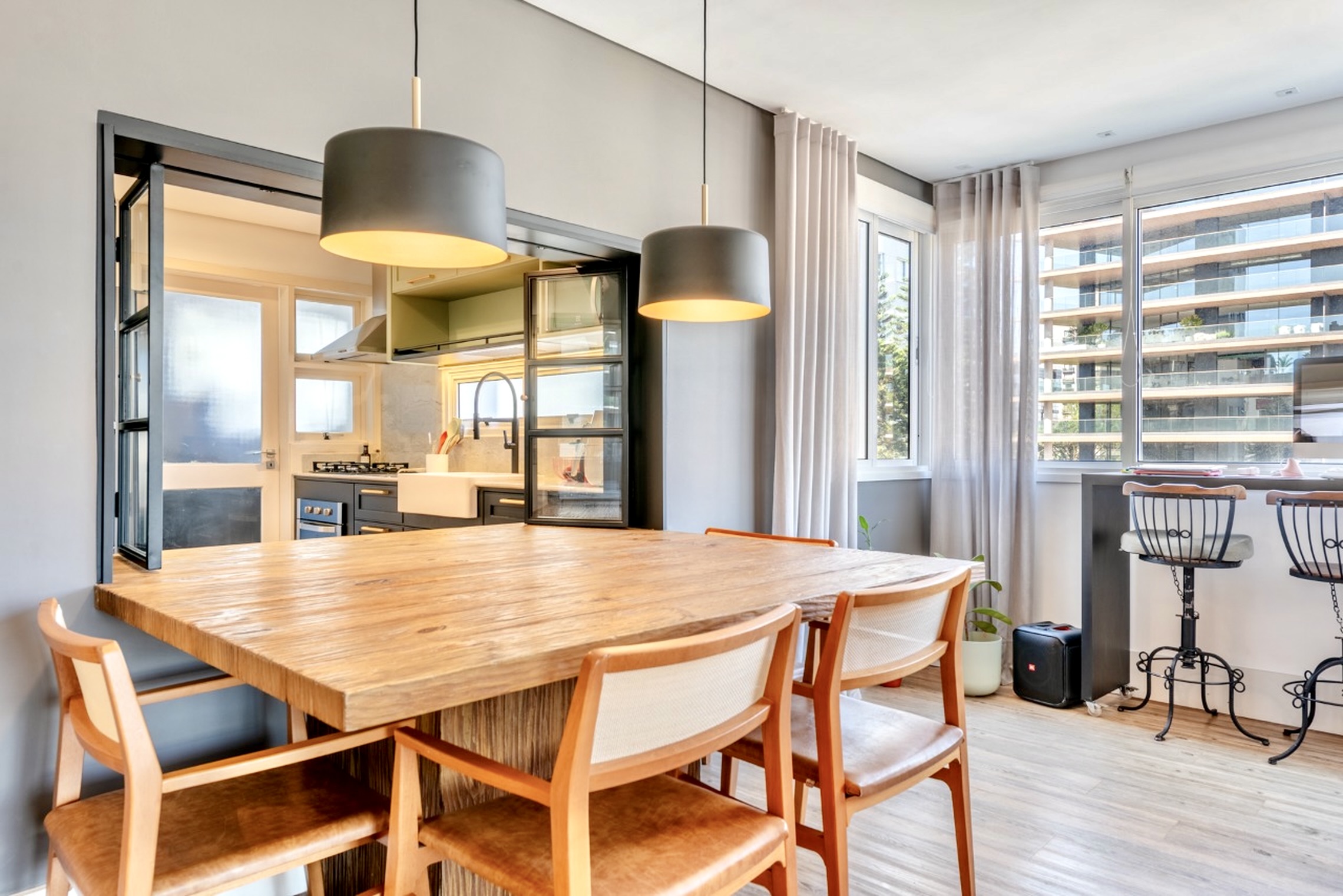 R$ 1.495.000 - &Aacute;PICE - APARTAMENTO - MOBILIADO - ANDAR ALTO - 97M2 - 2 DORM - 2 VAGAS Rua Doutor Freire Alemão Porto Alegre - 