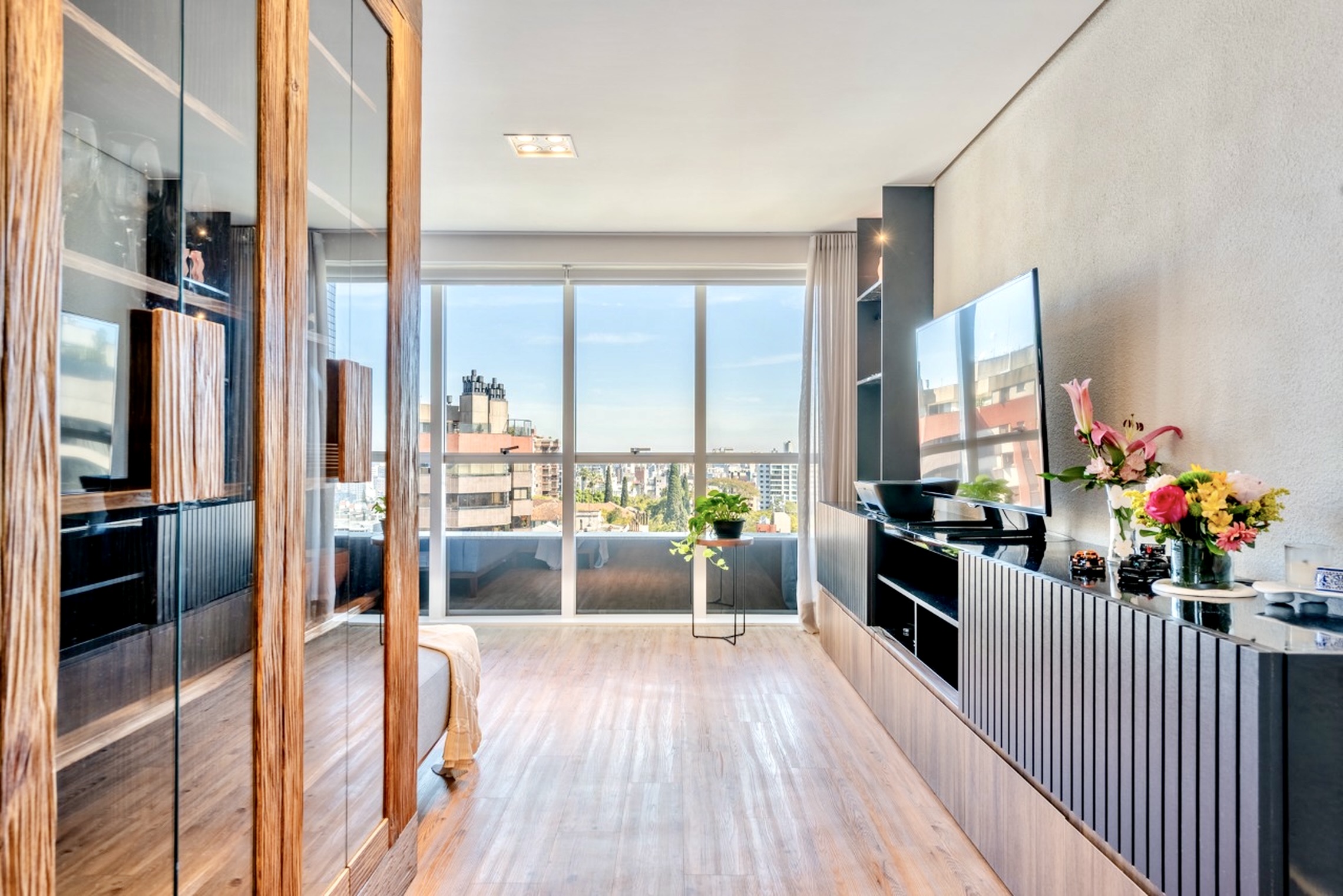 R$ 1.495.000 - &Aacute;PICE - APARTAMENTO - MOBILIADO - ANDAR ALTO - 97M2 - 2 DORM - 2 VAGAS Rua Doutor Freire Alemão Porto Alegre - 