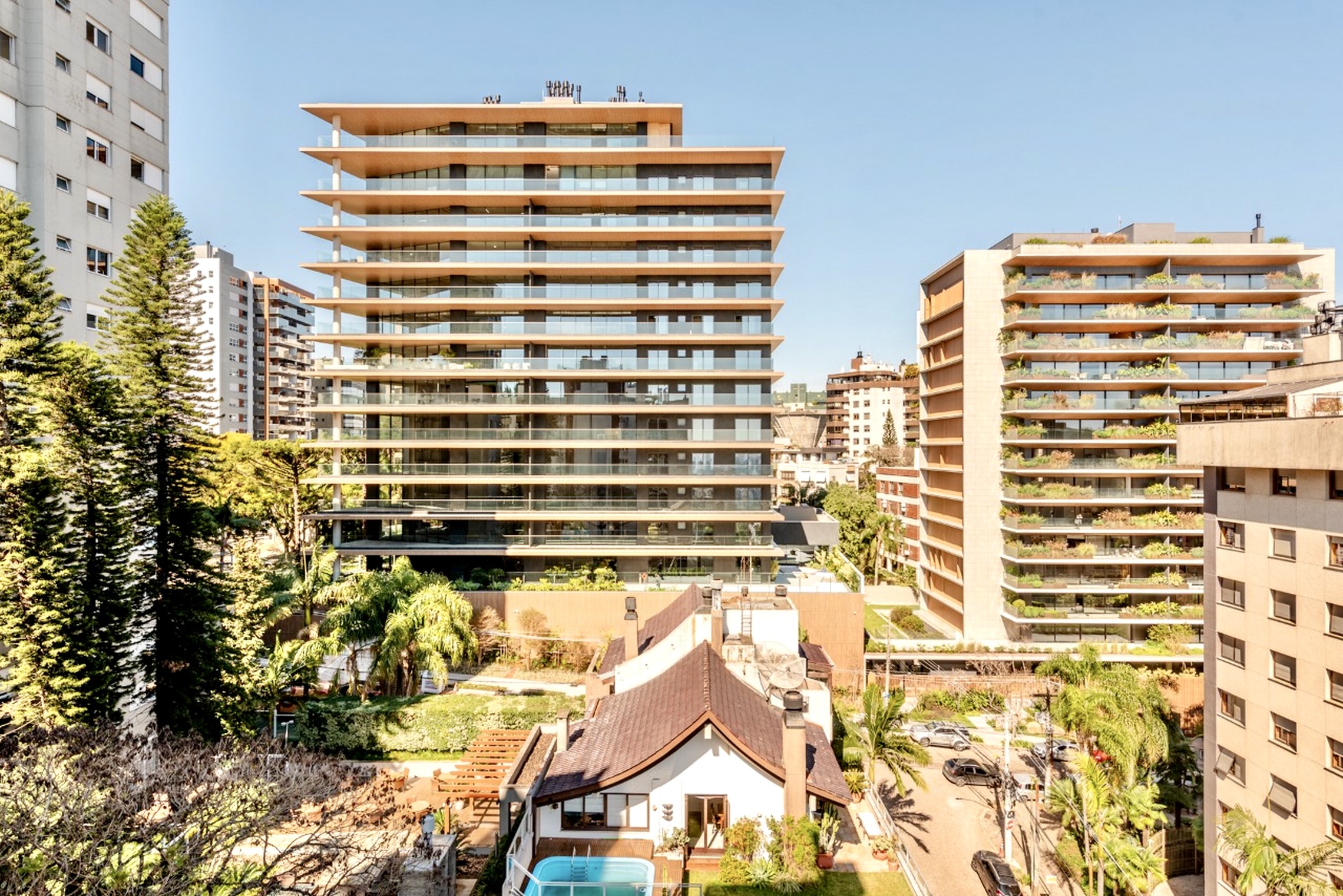 R$ 1.495.000 - &Aacute;PICE - APARTAMENTO - MOBILIADO - ANDAR ALTO - 97M2 - 2 DORM - 2 VAGAS Rua Doutor Freire Alemão Porto Alegre - 