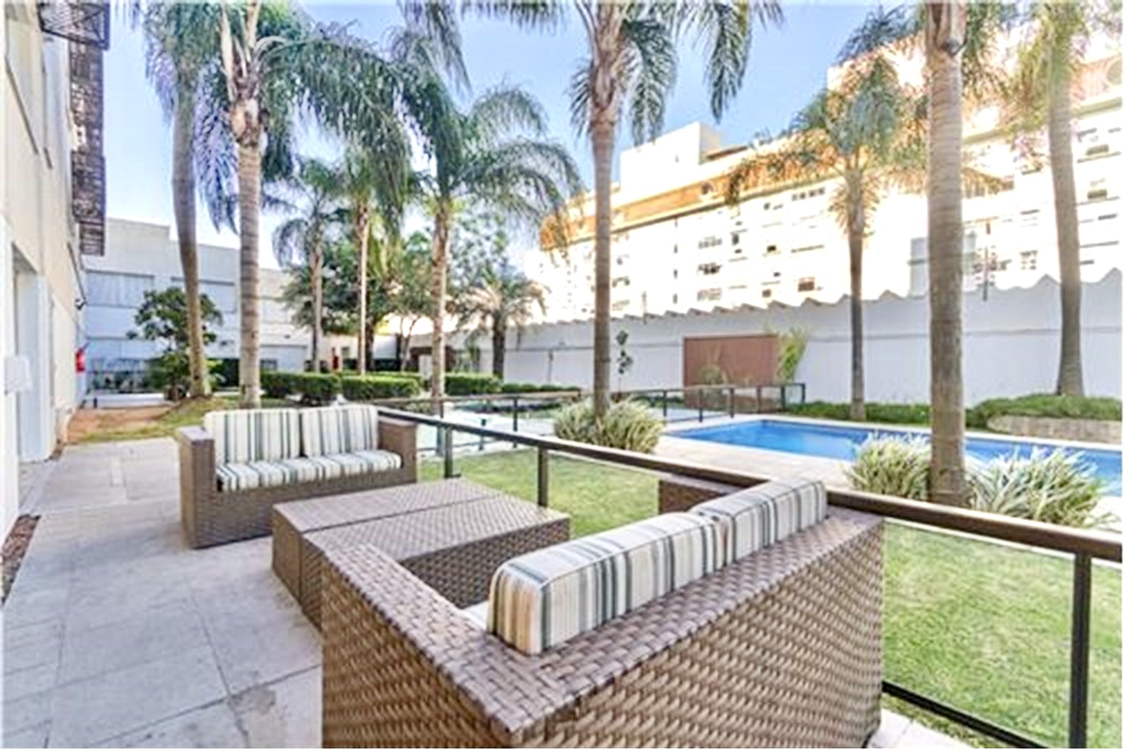 R$ 450.000 - LINDO APARTAMENTO - MOBILIADO - 39M2 - 1 DORM - VISTA - INFRA - 1 VAGA Rua Coronel André Belo Porto Alegre - 