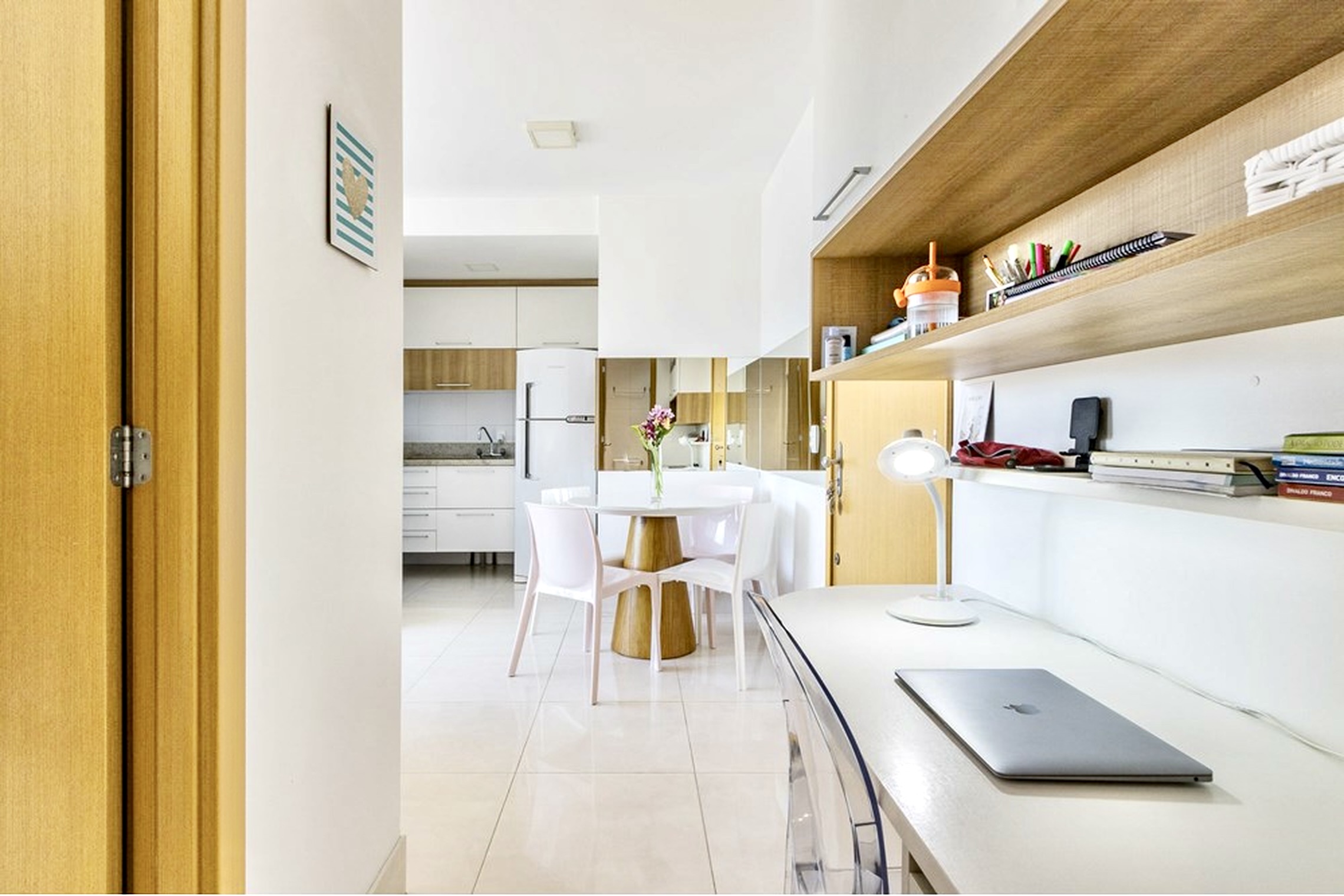 R$ 450.000 - LINDO APARTAMENTO - MOBILIADO - 39M2 - 1 DORM - VISTA - INFRA - 1 VAGA Rua Coronel André Belo Porto Alegre - 