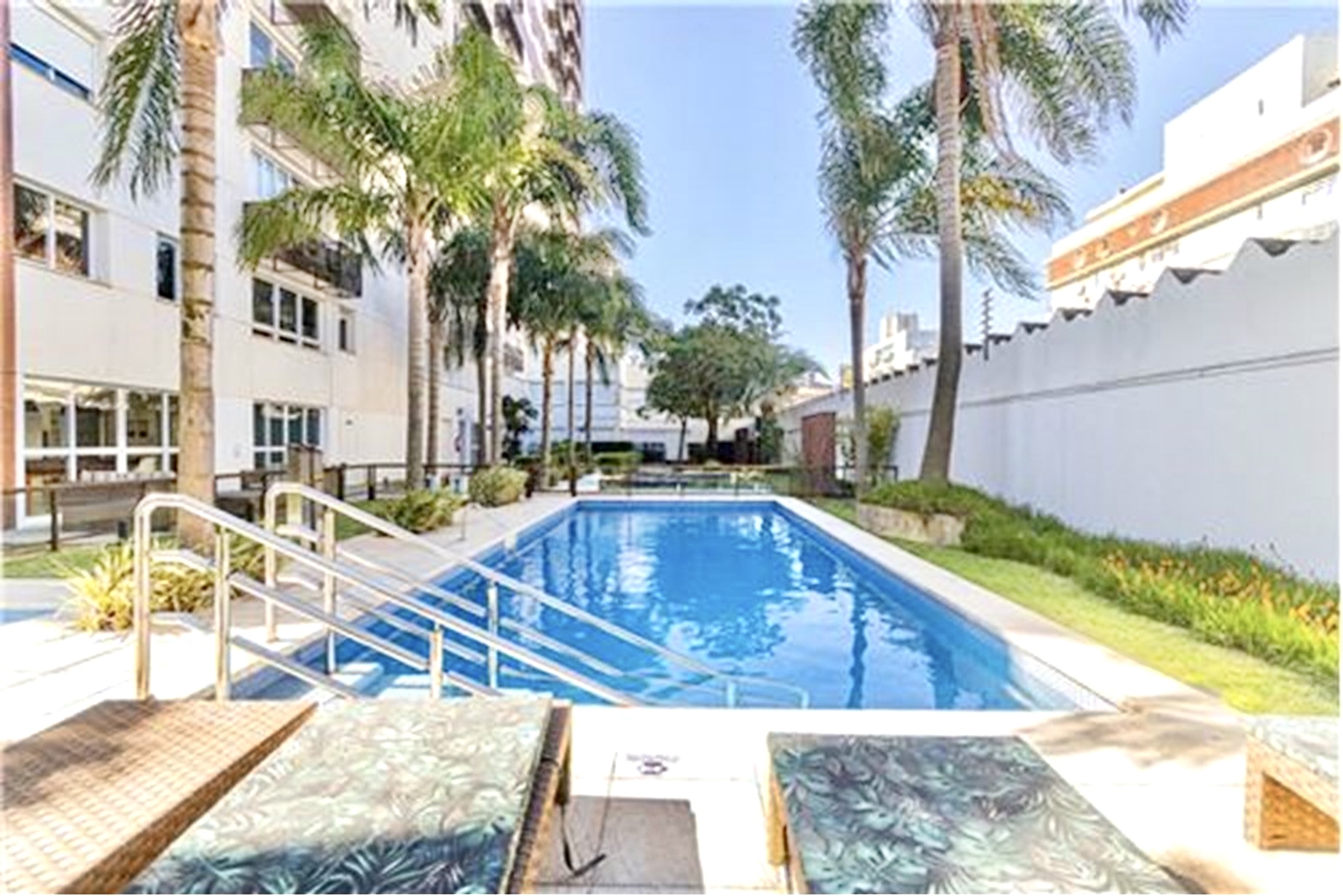 R$ 450.000 - LINDO APARTAMENTO - MOBILIADO - 39M2 - 1 DORM - VISTA - INFRA - 1 VAGA Rua Coronel André Belo Porto Alegre - 