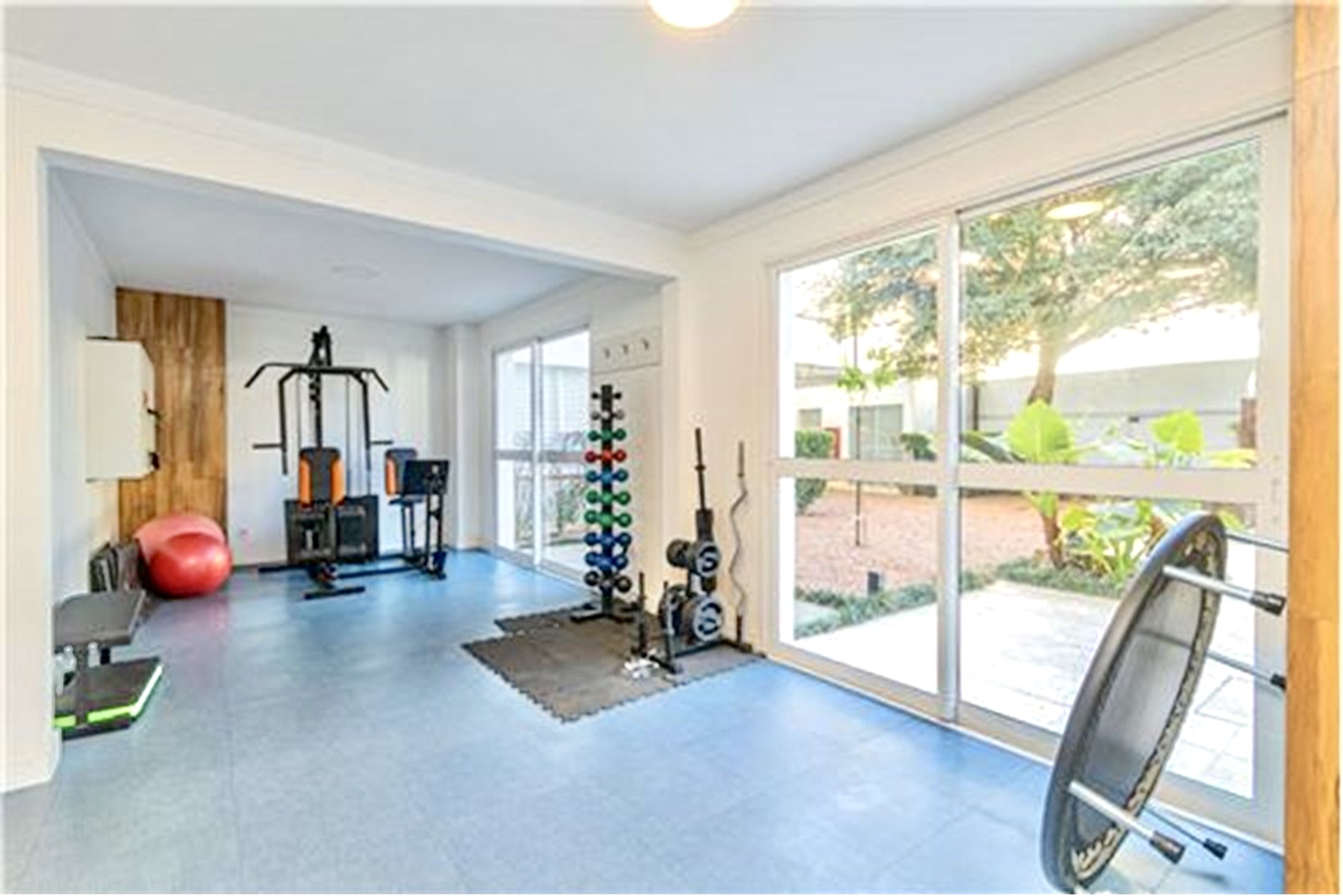 R$ 450.000 - LINDO APARTAMENTO - MOBILIADO - 39M2 - 1 DORM - VISTA - INFRA - 1 VAGA Rua Coronel André Belo Porto Alegre - 