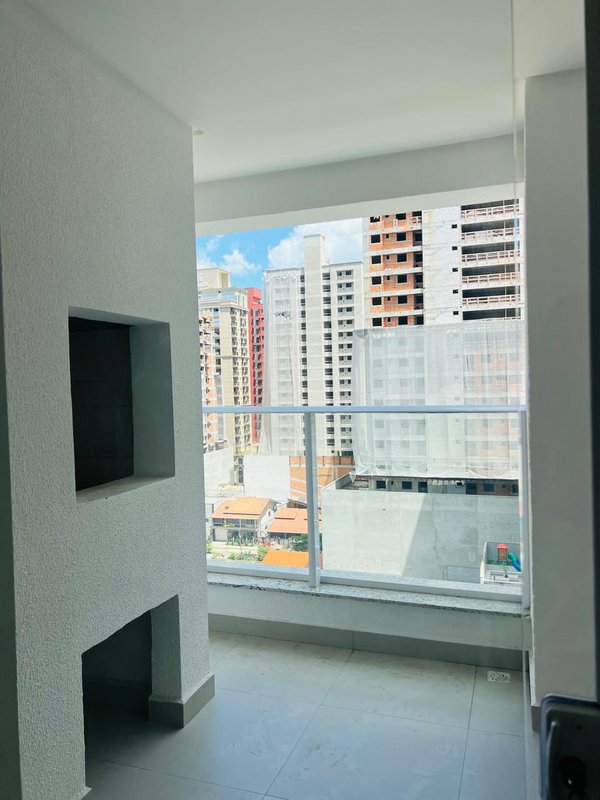 Apartamento Pr&oacute;ximo &agrave; Havan com Vista Mar &agrave; Venda em Itapema  Itapema - 