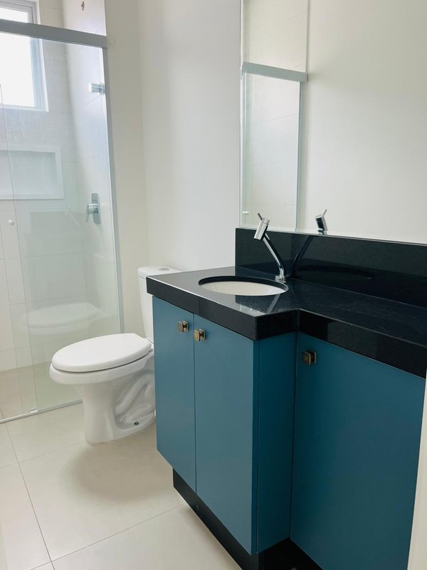 Apartamento Pr&oacute;ximo &agrave; Havan com Vista Mar &agrave; Venda em Itapema  Itapema - 