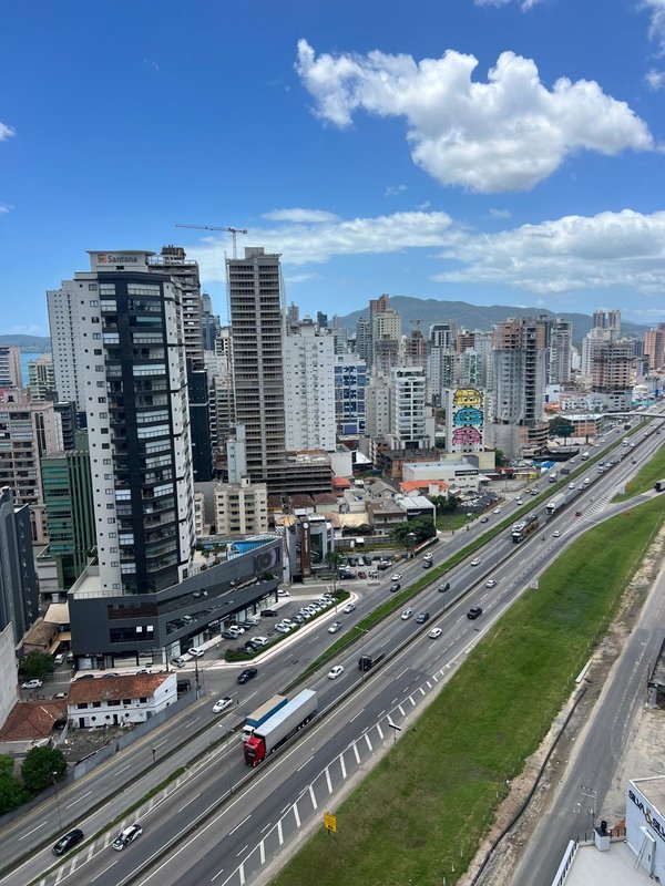 Apartamento Pr&oacute;ximo &agrave; Havan com Vista Mar &agrave; Venda em Itapema  Itapema - 