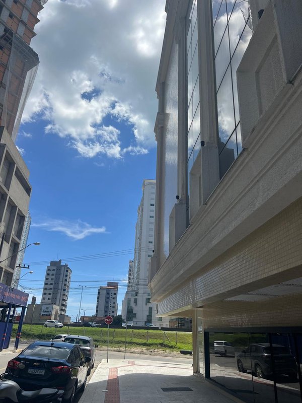 Apartamento Pr&oacute;ximo &agrave; Havan com Vista Mar &agrave; Venda em Itapema  Itapema - 
