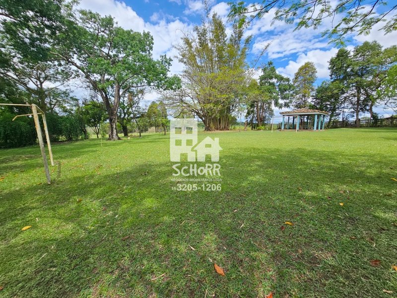 CASA DE CAMPO EM CAPELA DO ALTO/SP  Capela do Alto - 