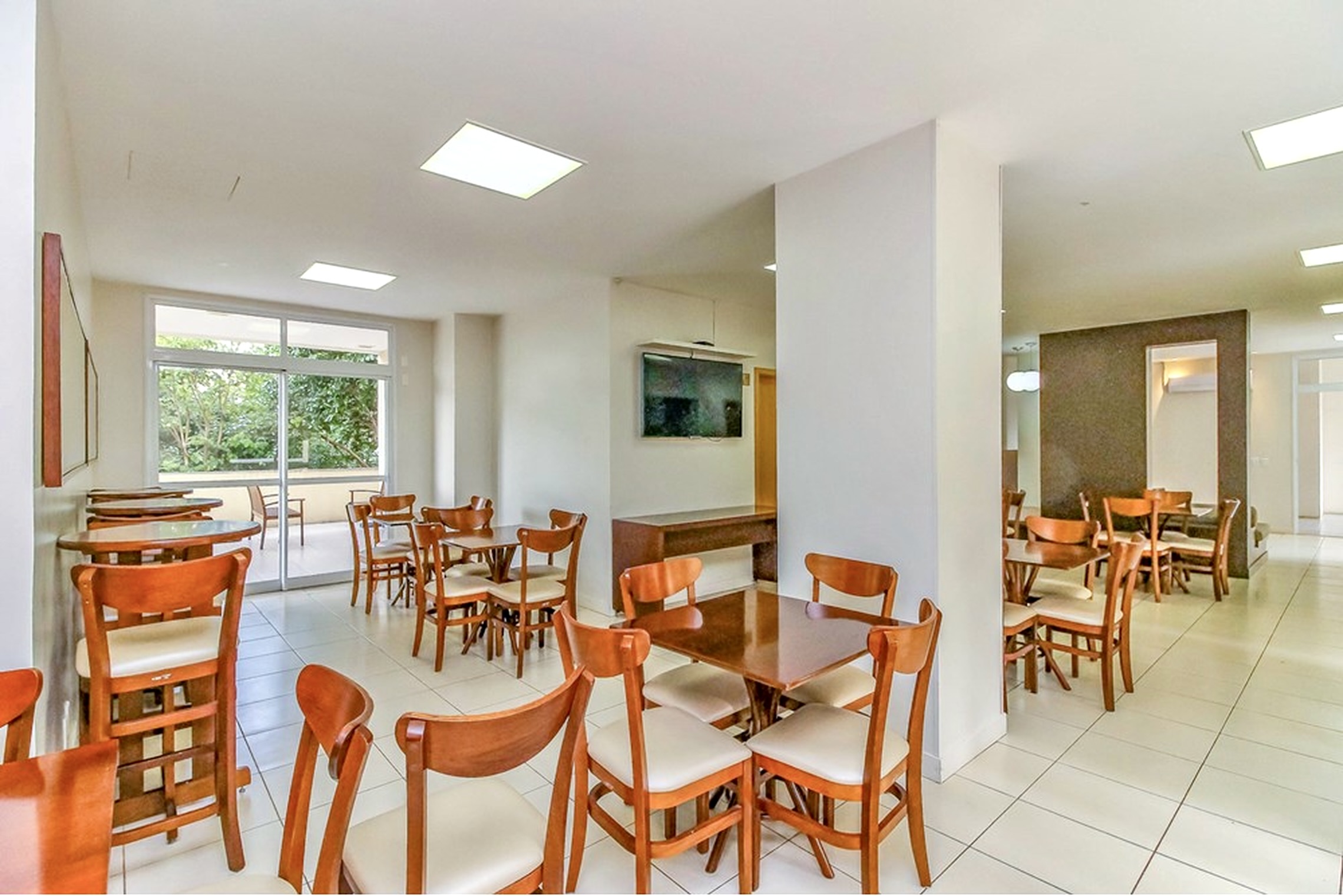 R$ 750.000 - SERENIT&Aacute; - LINDO APARTAMENTO - 74M2 - 3 DORM - SU&Iacute;TE - INFRA - 1 VAGA Rua Jari Porto Alegre - 