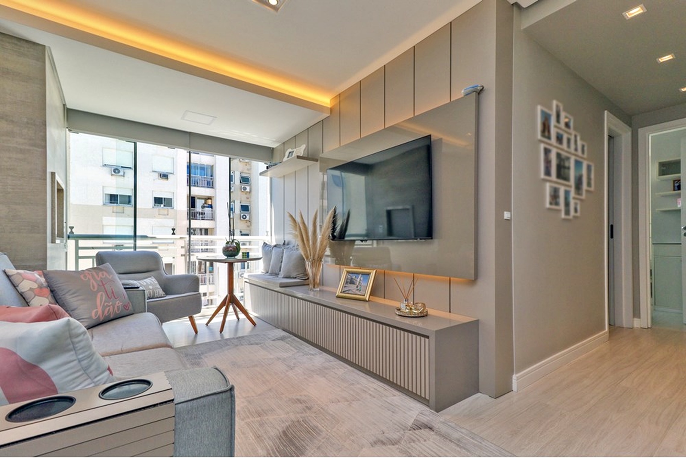 R$ 750.000 - SERENIT&Aacute; - LINDO APARTAMENTO - 74M2 - 3 DORM - SU&Iacute;TE - INFRA - 1 VAGA Rua Jari Porto Alegre - 