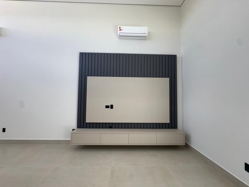 CASA T&Eacute;RREA COM 4 SU&Iacute;TES, ESCRIT&Oacute;RIO E LAZER COMPLETO INCLUINDO PISCINA E QUADRA DE BEACH Rodovia Anhangüera Campinas - 