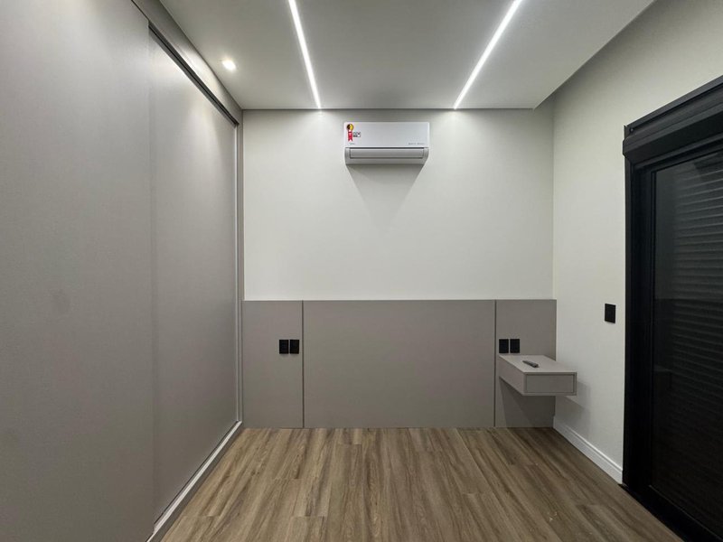 CASA T&Eacute;RREA COM 4 SU&Iacute;TES, ESCRIT&Oacute;RIO E LAZER COMPLETO INCLUINDO PISCINA E QUADRA DE BEACH Rodovia Anhangüera Campinas - 