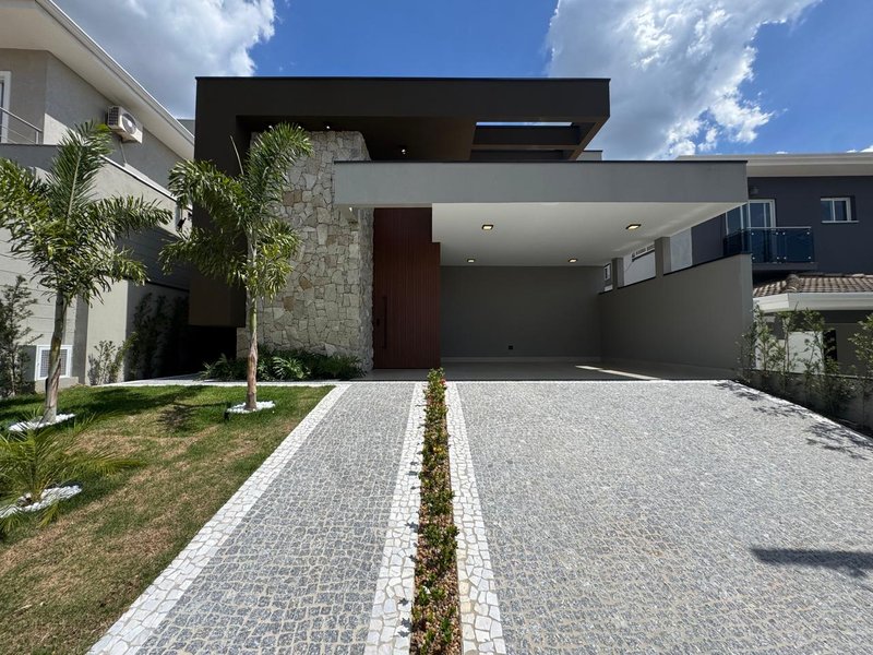 CASA T&Eacute;RREA COM 4 SU&Iacute;TES, ESCRIT&Oacute;RIO E LAZER COMPLETO INCLUINDO PISCINA E QUADRA DE BEACH Rodovia Anhangüera Campinas - 