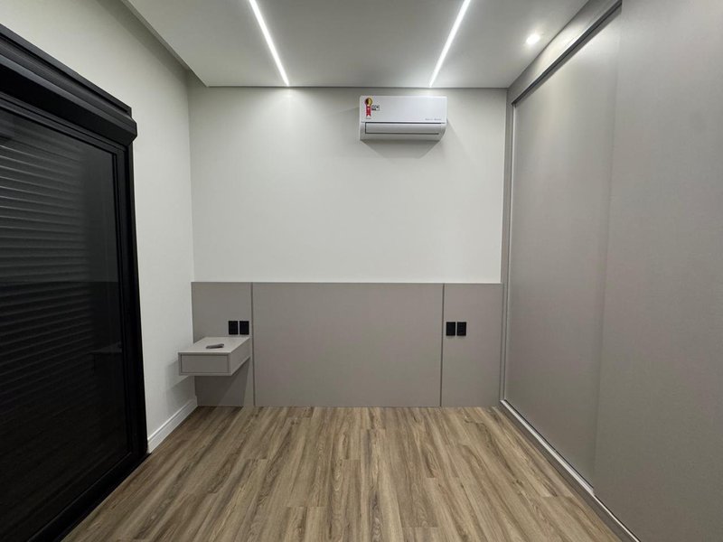 CASA T&Eacute;RREA COM 4 SU&Iacute;TES, ESCRIT&Oacute;RIO E LAZER COMPLETO INCLUINDO PISCINA E QUADRA DE BEACH Rodovia Anhangüera Campinas - 