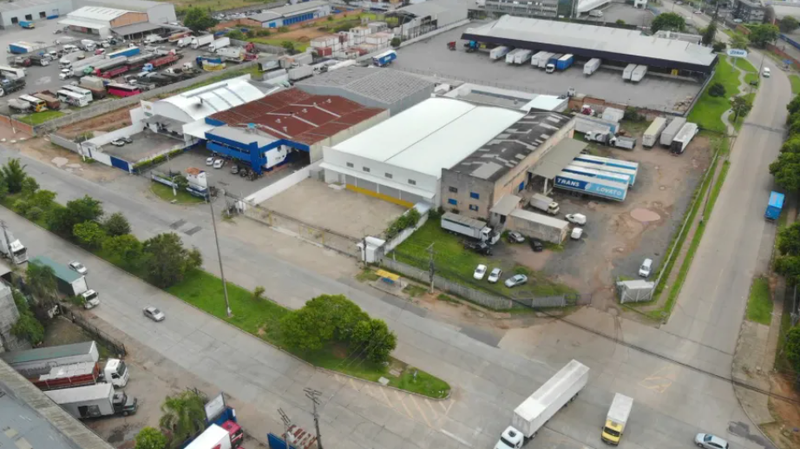 Condom&iacute;nio log&iacute;stico com 3.250 m&sup2; na Av Pl&iacute;nio Kroeff Avenida Plínio Kroeff Porto Alegre - 