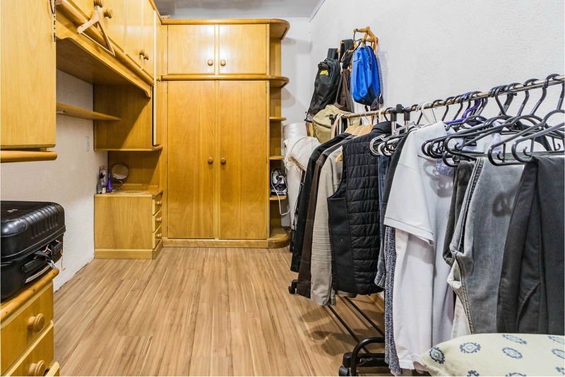 Casa com 3 quartos pr&oacute;ximo &aacute; Av Dr Rubem Knijnik R. Francisca Lechner Porto Alegre - 