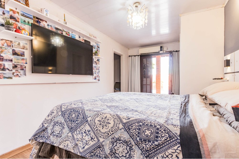 Casa com 3 quartos pr&oacute;ximo &aacute; Av Dr Rubem Knijnik R. Francisca Lechner Porto Alegre - 