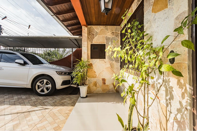 Casa com 3 quartos pr&oacute;ximo &aacute; Av Dr Rubem Knijnik R. Francisca Lechner Porto Alegre - 