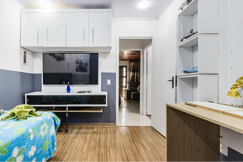 Casa com 3 quartos pr&oacute;ximo &aacute; Av Dr Rubem Knijnik R. Francisca Lechner Porto Alegre - 