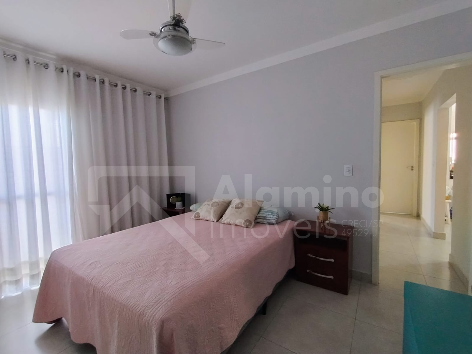 Parque J&uacute;lio N&oacute;brega - Resid&ecirc;ncia 03 Dorms sendo 01 Su&iacute;te. Com quintal  Bauru - 