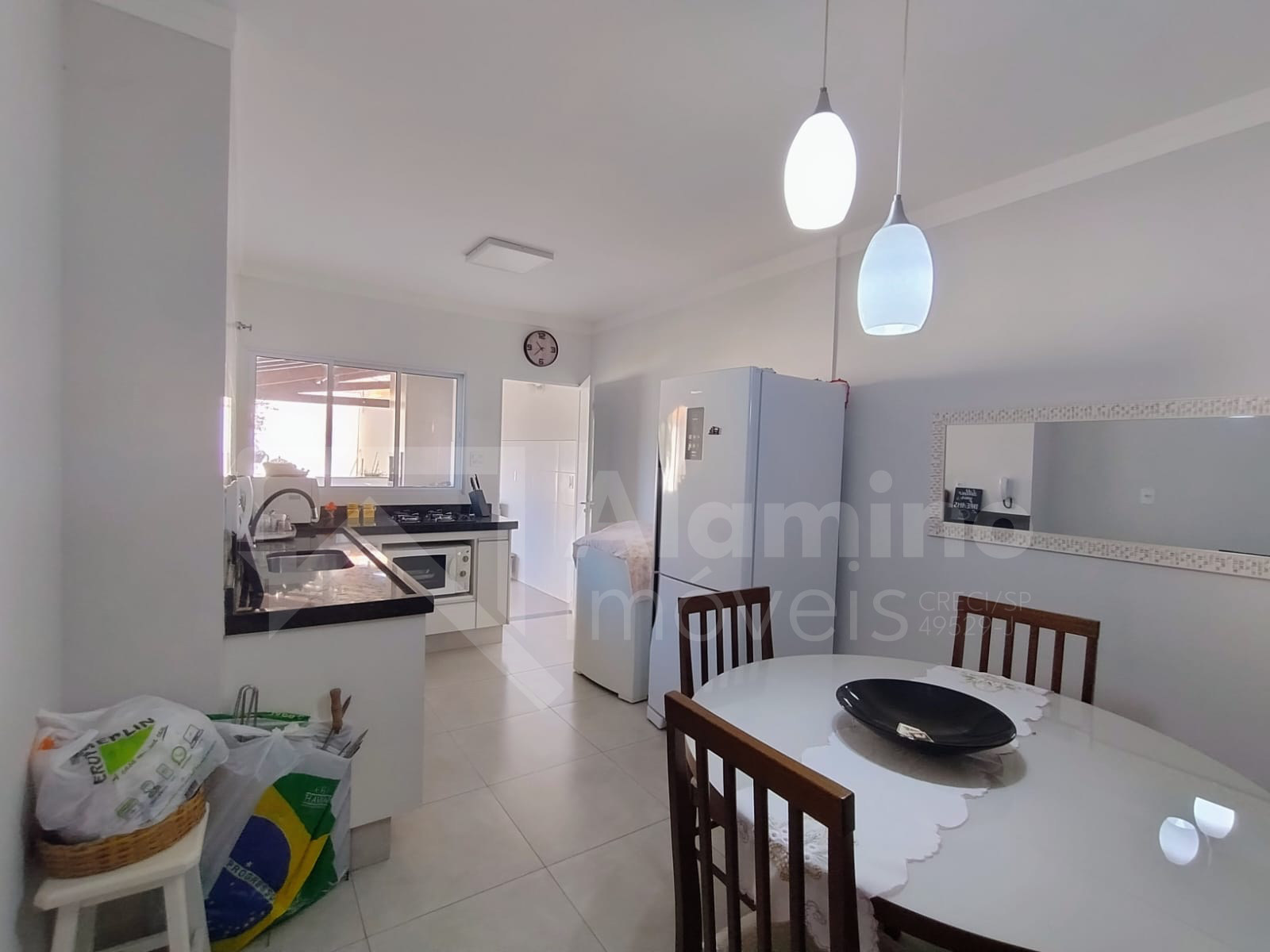 Parque J&uacute;lio N&oacute;brega - Resid&ecirc;ncia 03 Dorms sendo 01 Su&iacute;te. Com quintal  Bauru - 