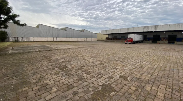 Condom&iacute;nio log&iacute;stico com 7.000 m&sup2;  na Av Pl&iacute;nio Kroeff Avenida Plínio Kroeff Porto Alegre - 