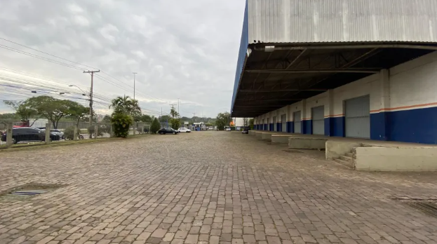 Condom&iacute;nio log&iacute;stico com 7.000 m&sup2;  na Av Pl&iacute;nio Kroeff Avenida Plínio Kroeff Porto Alegre - 