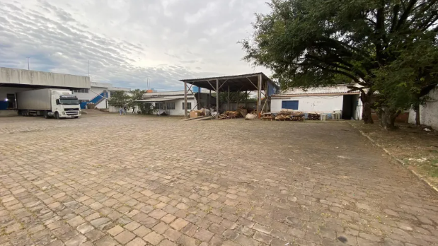 Condom&iacute;nio log&iacute;stico com 7.000 m&sup2;  na Av Pl&iacute;nio Kroeff Avenida Plínio Kroeff Porto Alegre - 