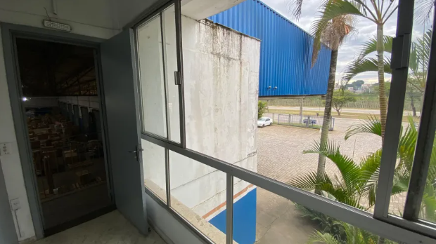 Condom&iacute;nio log&iacute;stico com 7.000 m&sup2;  na Av Pl&iacute;nio Kroeff Avenida Plínio Kroeff Porto Alegre - 