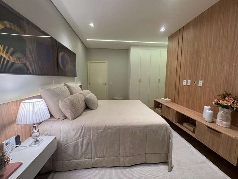 IMPONENTE SOBRADO &Agrave; VENDA NO SWISS PARK, CAMPINAS-SP Rodovia Anhangüera Campinas - 