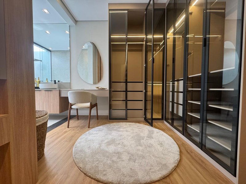 IMPONENTE SOBRADO &Agrave; VENDA NO SWISS PARK, CAMPINAS-SP Rodovia Anhangüera Campinas - 