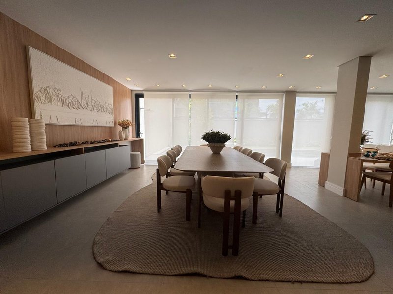 IMPONENTE SOBRADO &Agrave; VENDA NO SWISS PARK, CAMPINAS-SP Rodovia Anhangüera Campinas - 