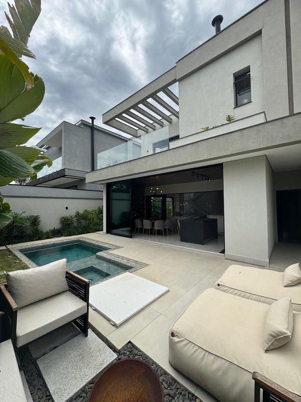 Sobrado Mobiliado, Moderno e Sofisticado no Swiss Park Rodovia Anhangüera Campinas - 