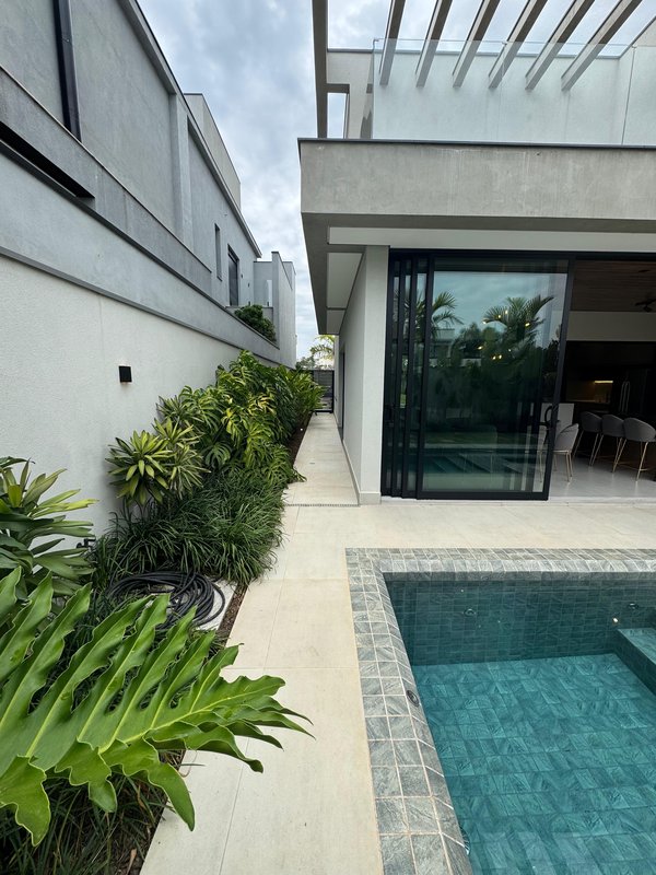 Sobrado Mobiliado, Moderno e Sofisticado no Swiss Park Rodovia Anhangüera Campinas - 