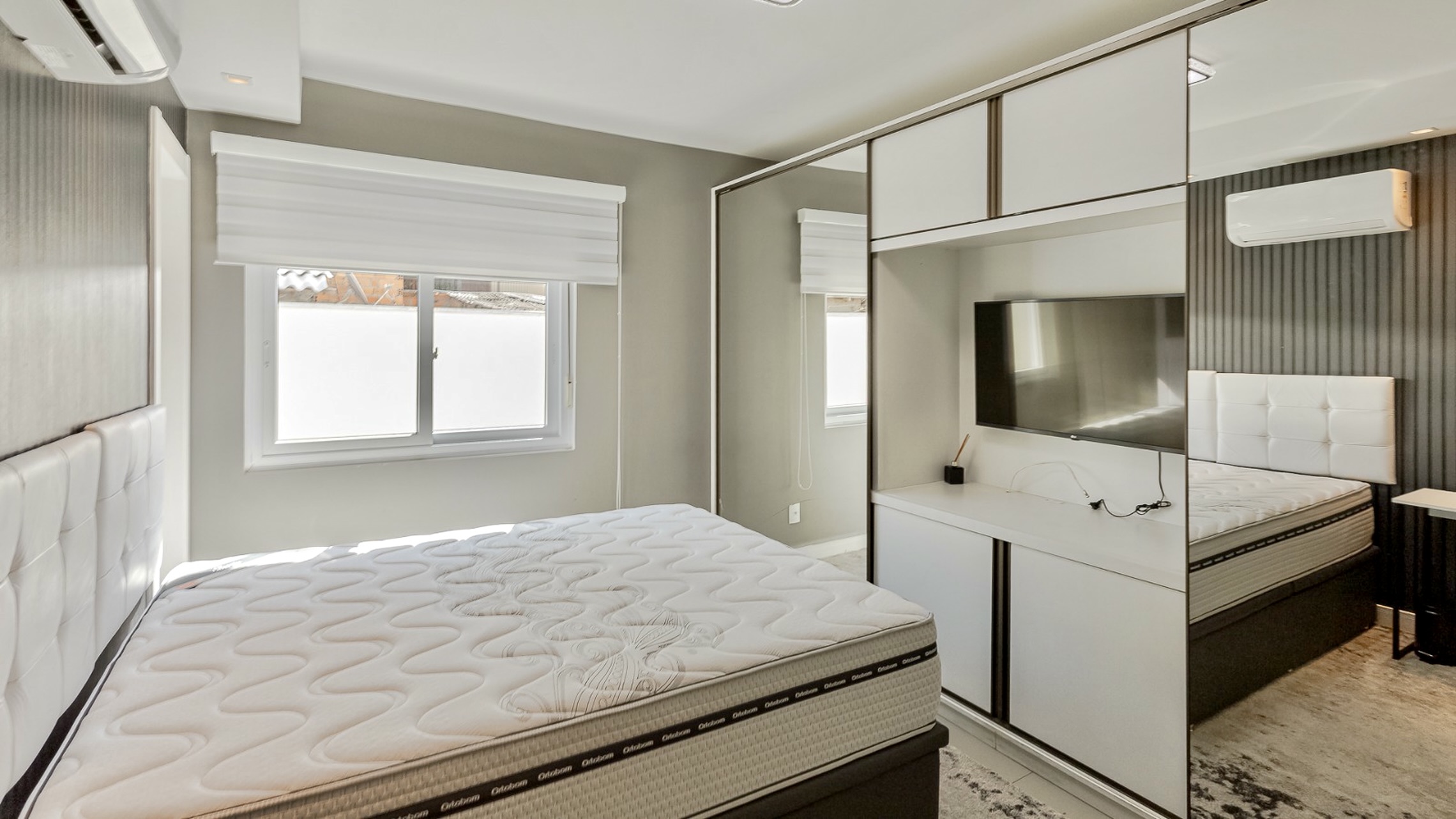 R$ 890.000 - MARAVILHOSO GARDEN - TERRA&Ccedil;O - JACUZZI - 151M2 - 2 SU&Iacute;TES - 2 VAGAS Rua João Paetzel Porto Alegre - 