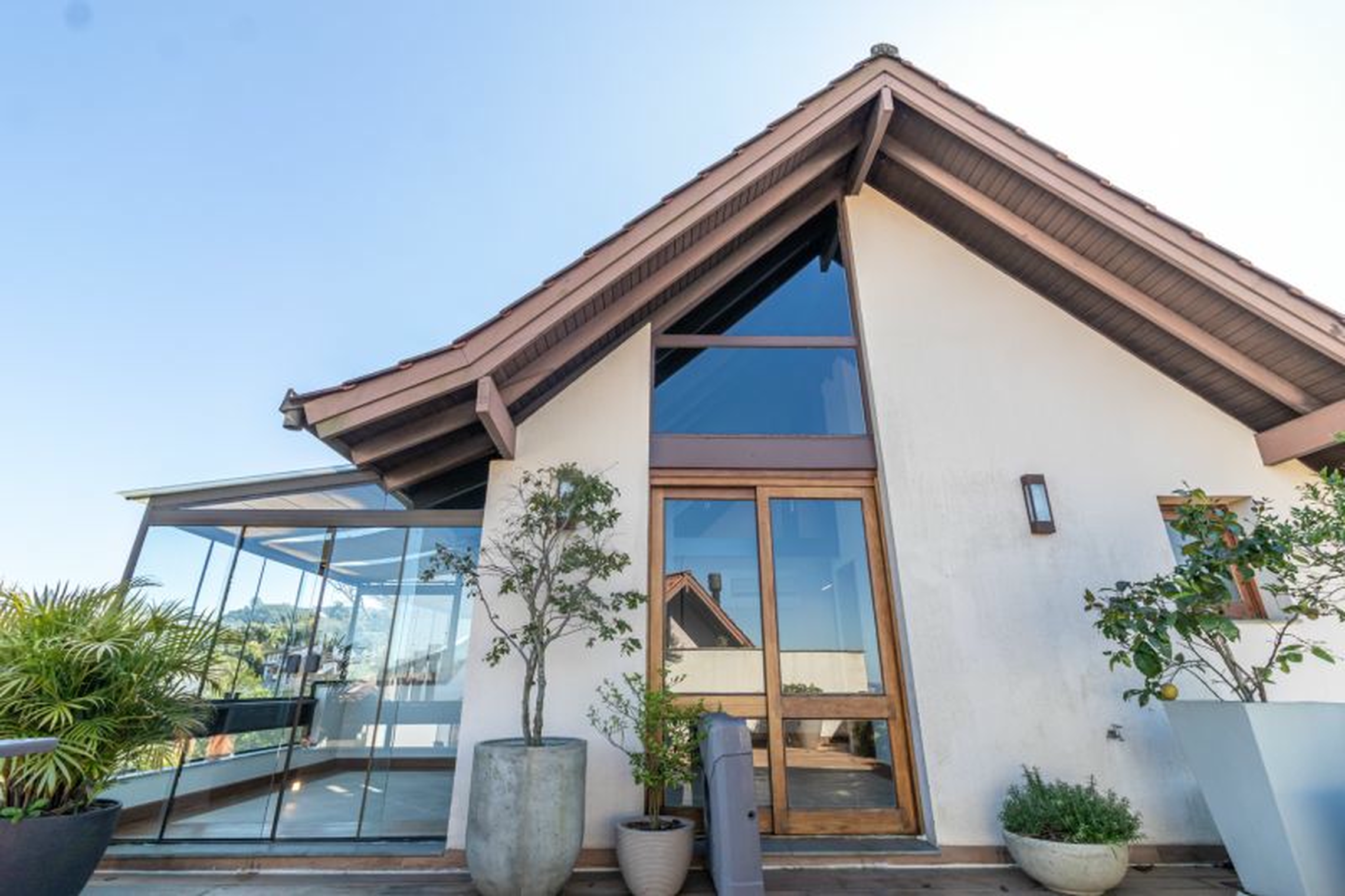 R$ 1.200.000 - COBERTURA DUPLEX - CONDOM&Iacute;NIO RIVERSIDES - 213M2 - 3 DORM - SU&Iacute;TE - 2 VAGAS Rua Dea Coufal Porto Alegre - 