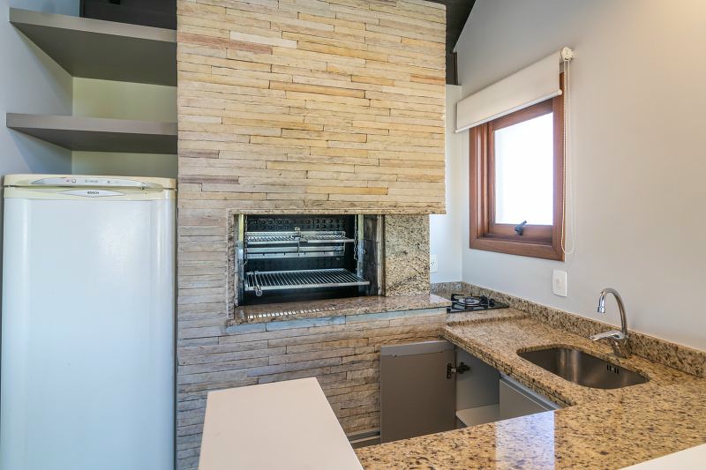 R$ 1.200.000 - COBERTURA DUPLEX - CONDOM&Iacute;NIO RIVERSIDES - 213M2 - 3 DORM - SU&Iacute;TE - 2 VAGAS Rua Dea Coufal Porto Alegre - 