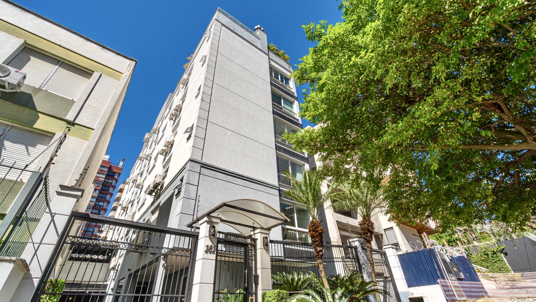 R$ 1.395.000 - BELA COBERTURA - 141M2 - 2 DORM - SU&Iacute;TE - JACUZZI - 2 VAGAS Rua Pedro Ivo Porto Alegre - 