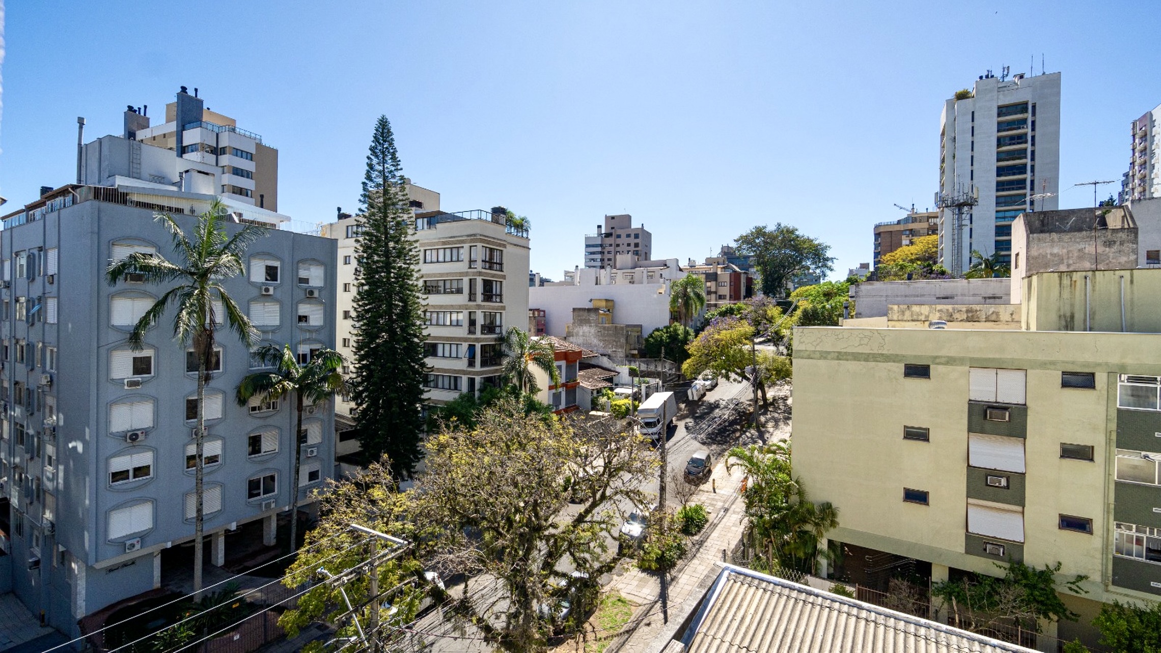 R$ 1.395.000 - BELA COBERTURA - 141M2 - 2 DORM - SU&Iacute;TE - JACUZZI - 2 VAGAS Rua Pedro Ivo Porto Alegre - 